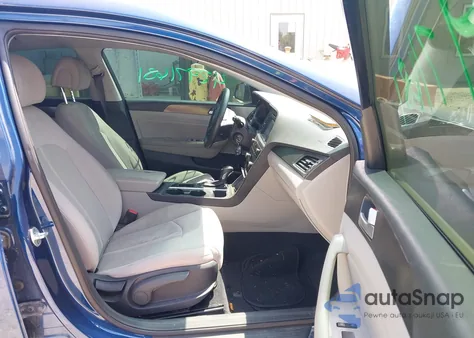 2016 Hyundai Sonata 2.4L Sport z USA, uszkodzony, nr VIN 5NPE34AF4GH367682